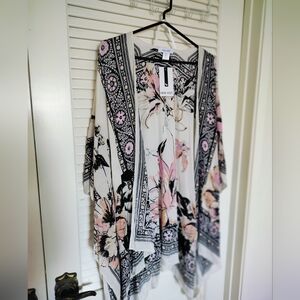Nine West NWT Floral Kimono with Black and Pink Accents One Size